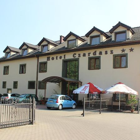 Hotel Czardasz Wrzesnia Ngoại thất bức ảnh