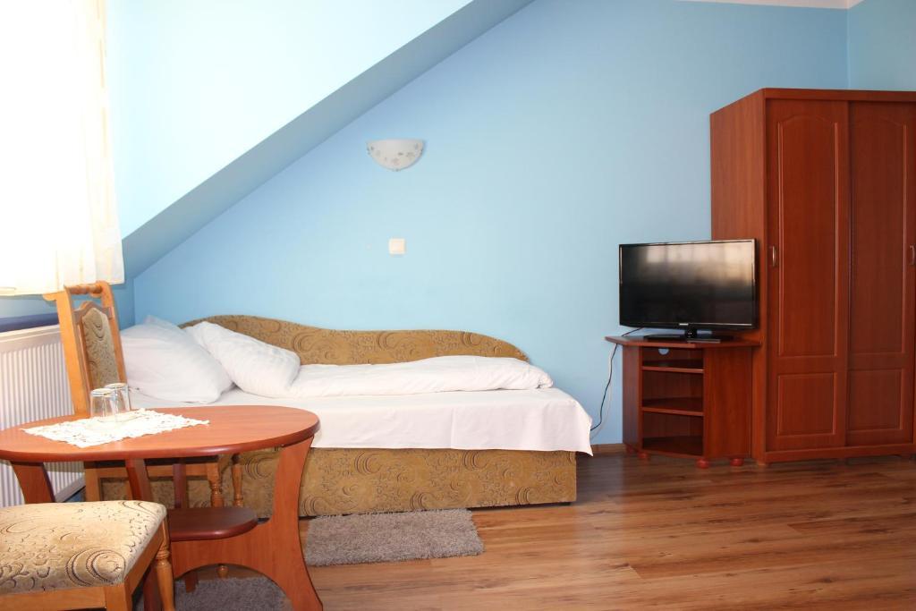 Hotel Czardasz Wrzesnia Phòng bức ảnh